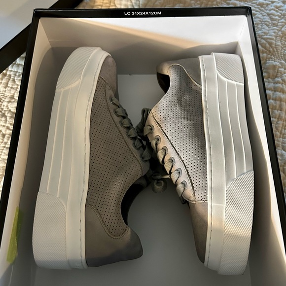 JSLIDES Shoes - JSLIDES Low Cut Platform Suede Sneaker